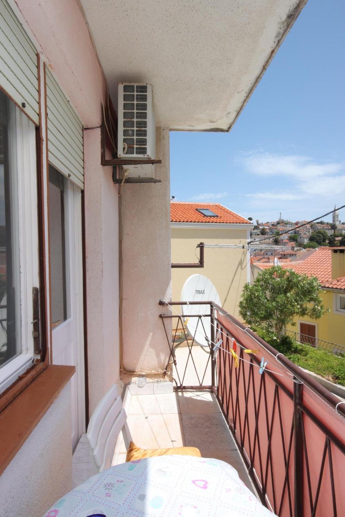 Apartments And Rooms With Parking Space Mali Lošinj Esterno foto