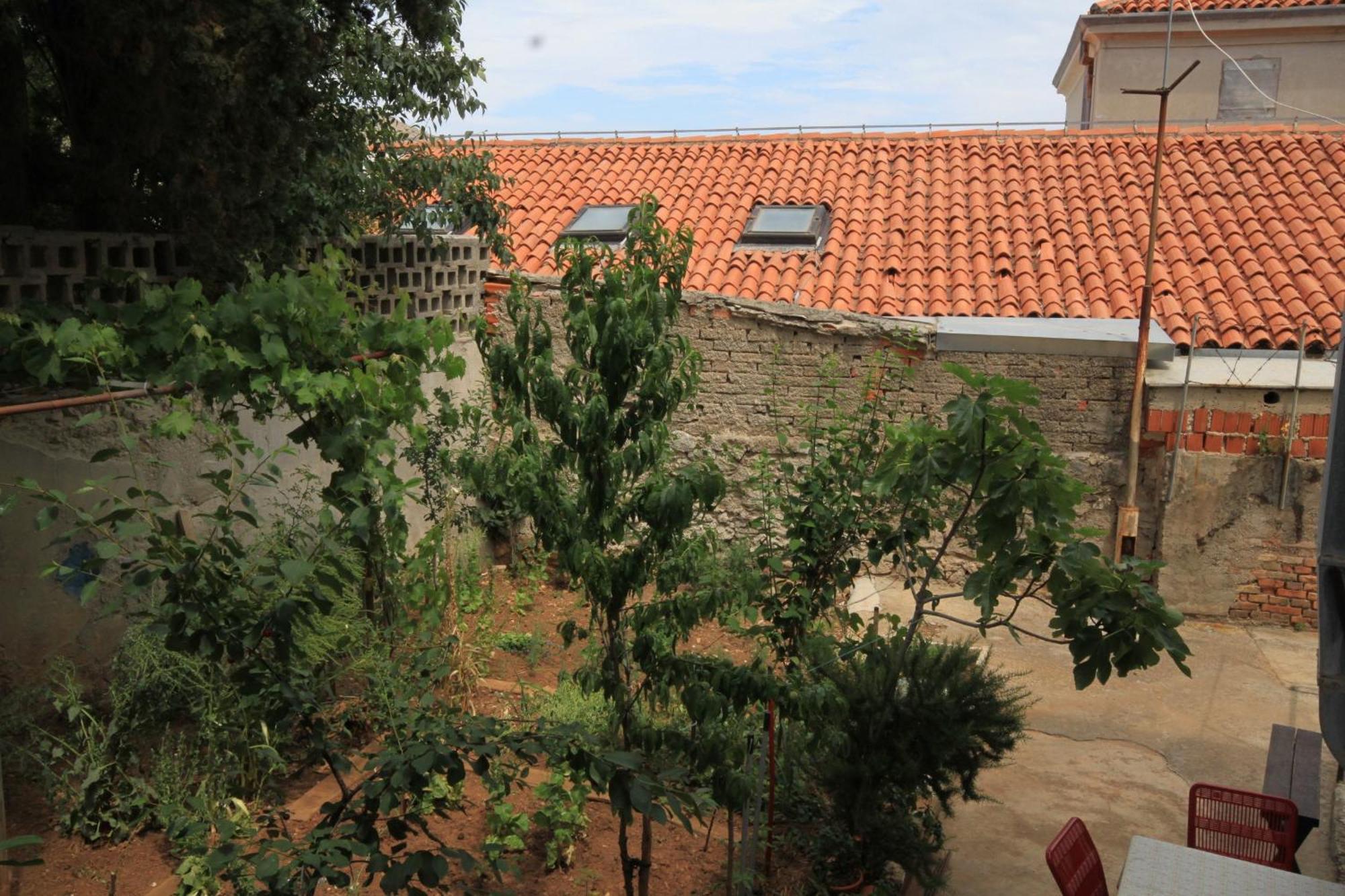 Apartments And Rooms With Parking Space Mali Lošinj Esterno foto