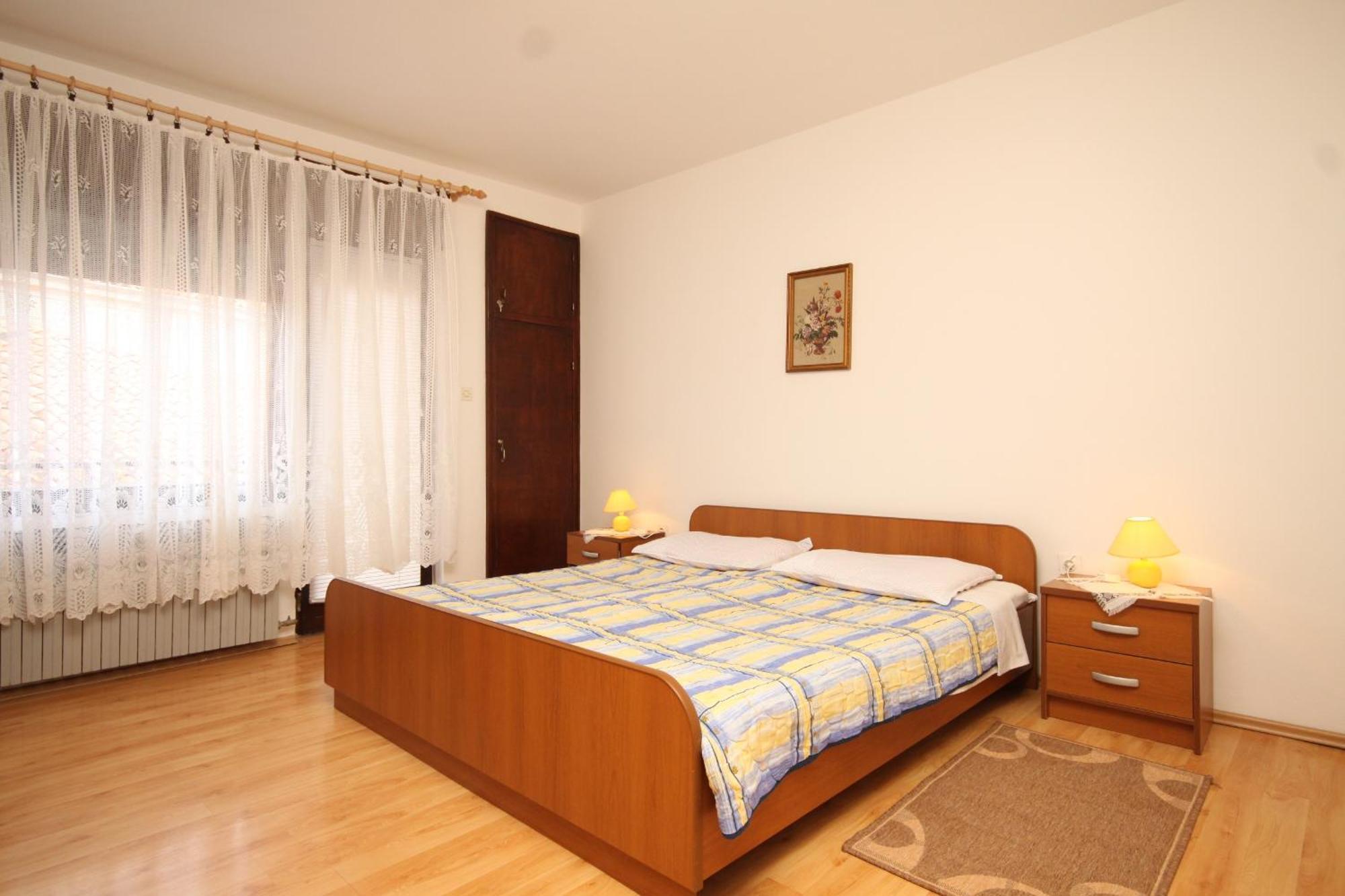Apartments And Rooms With Parking Space Mali Lošinj Esterno foto