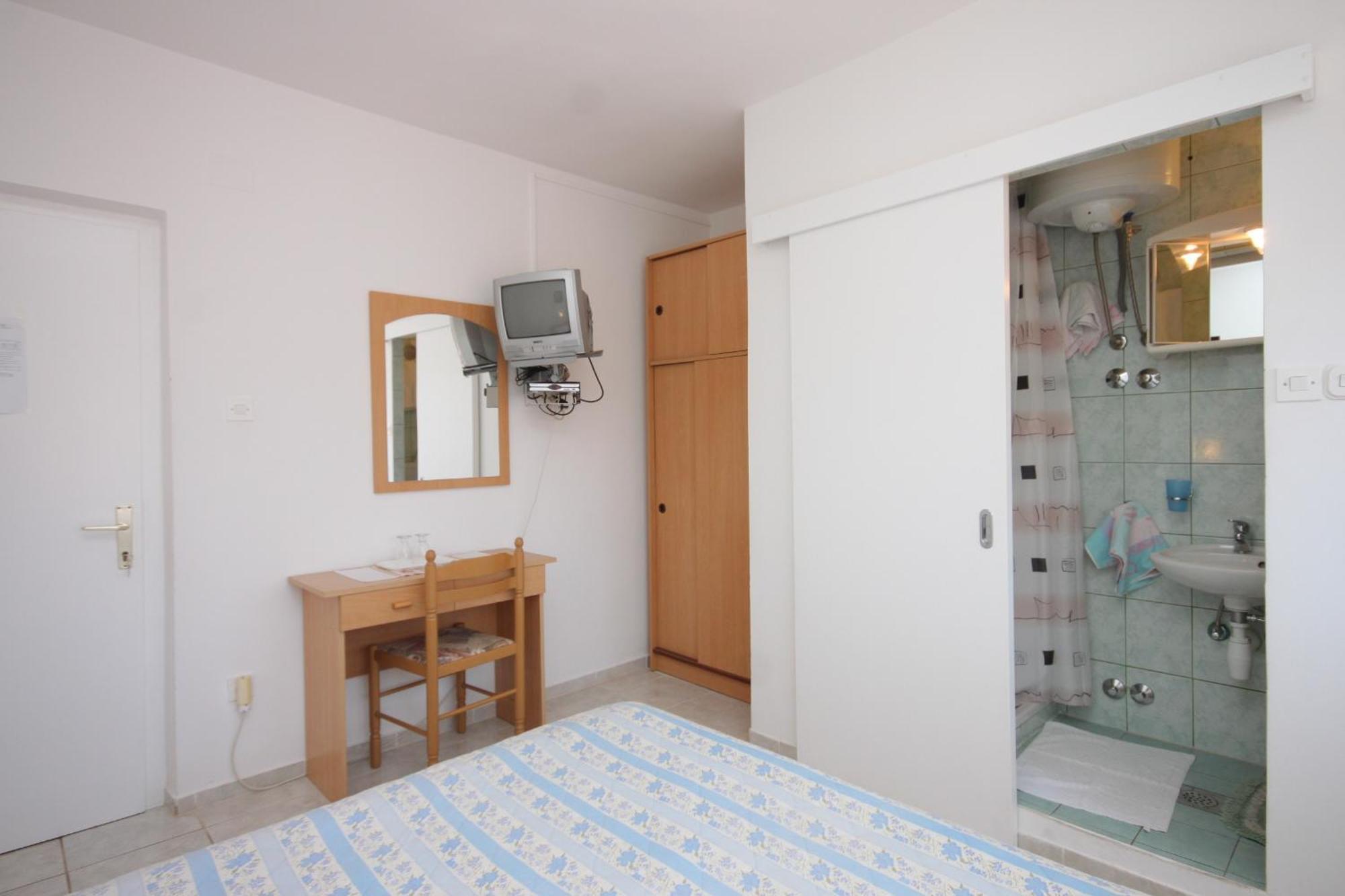 Apartments And Rooms With Parking Space Mali Lošinj Camera foto