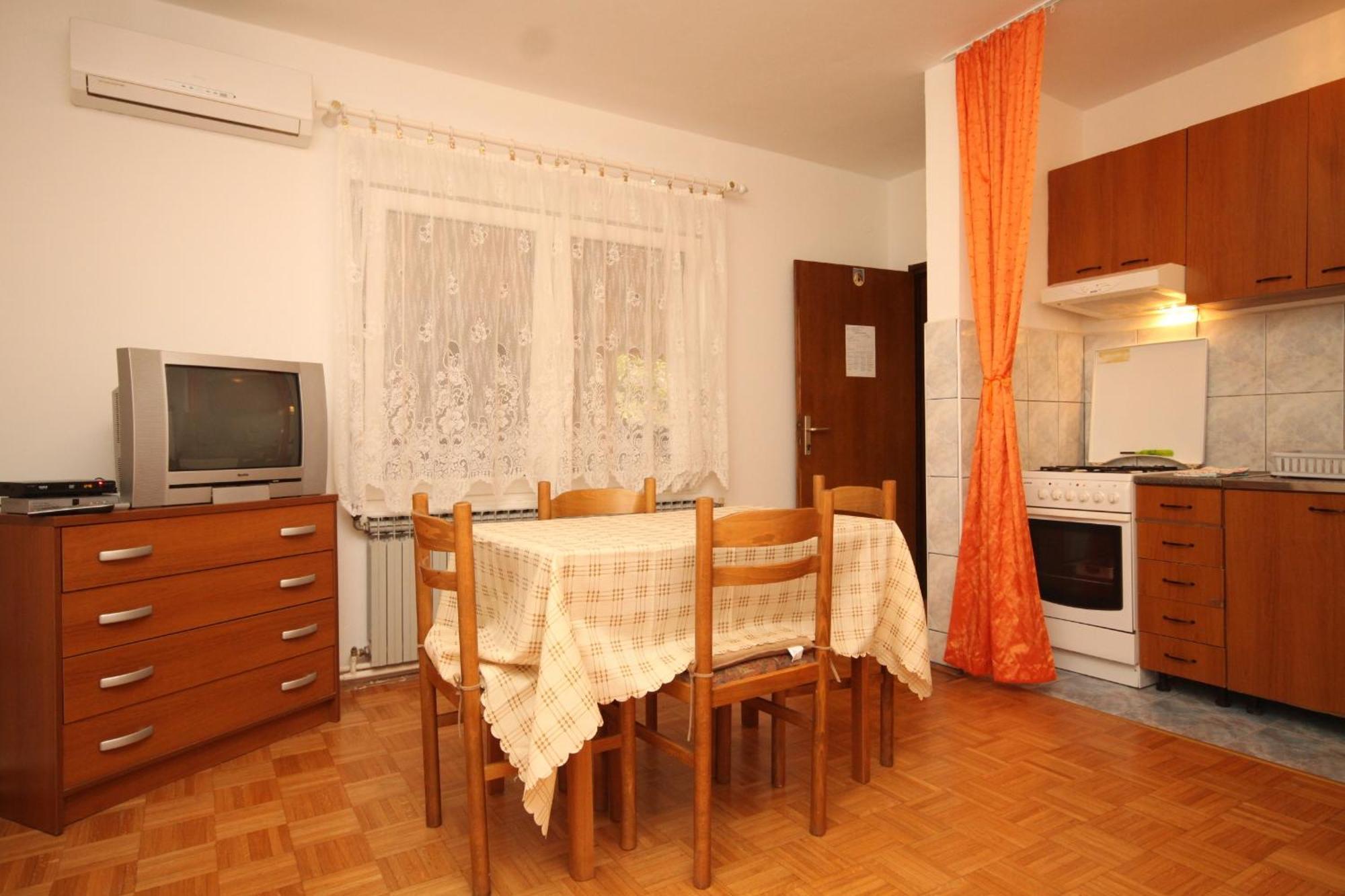 Apartments And Rooms With Parking Space Mali Lošinj Camera foto