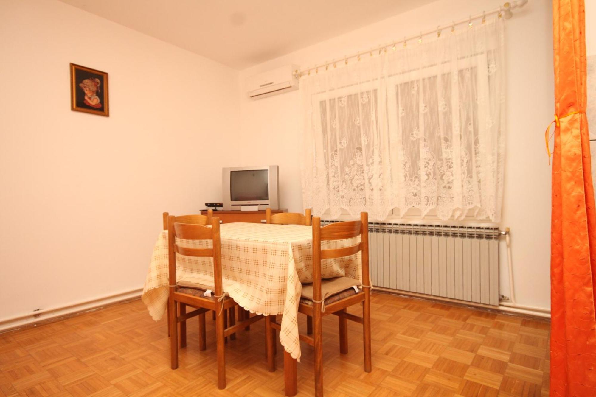 Apartments And Rooms With Parking Space Mali Lošinj Camera foto