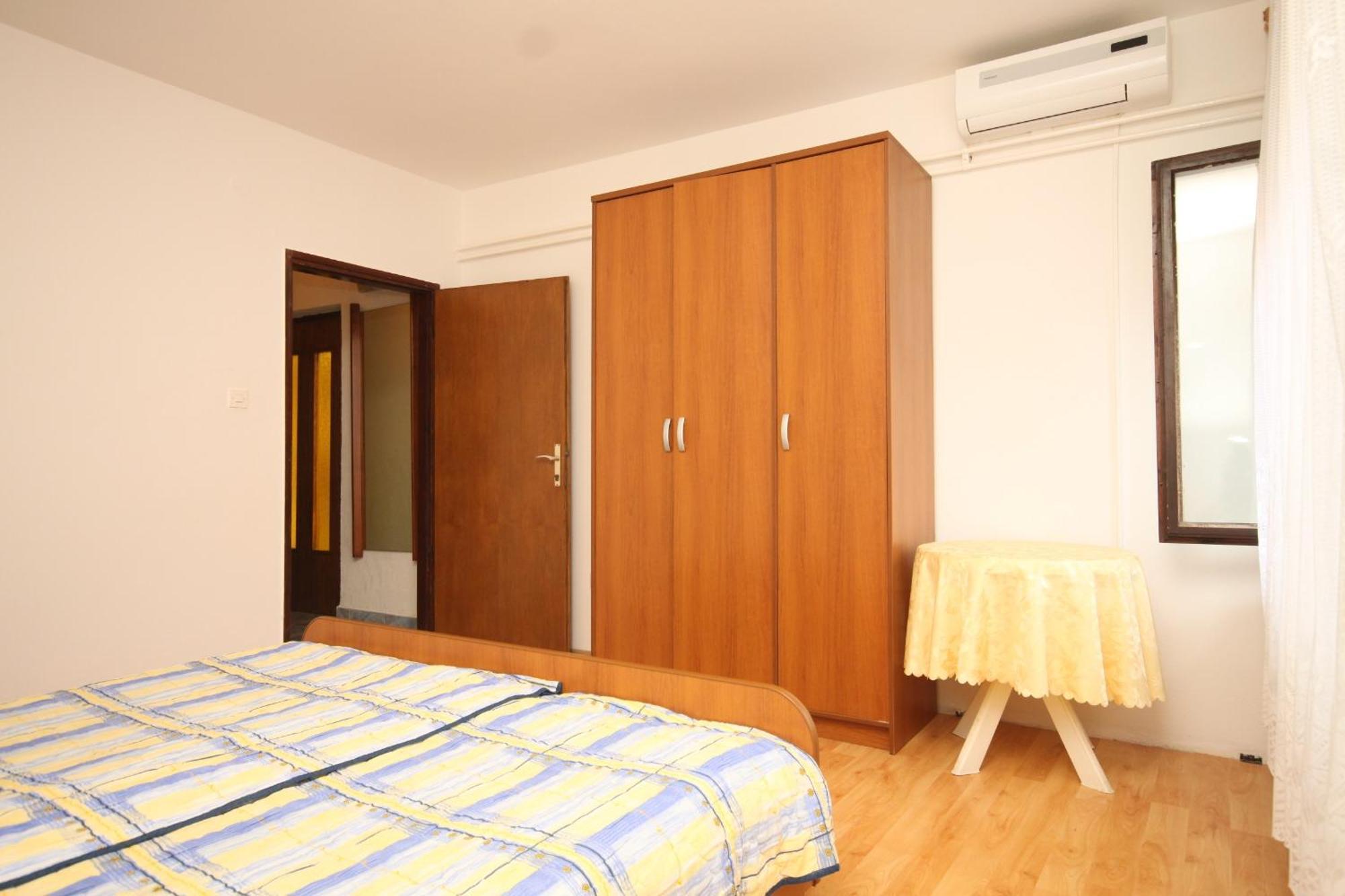 Apartments And Rooms With Parking Space Mali Lošinj Camera foto